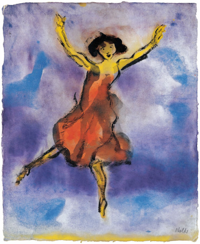 Frau in rotem Kleid springt t&auml;nzerisch mit ausgestreckten Armen und Beinen vor blau-lila Hintergrund.